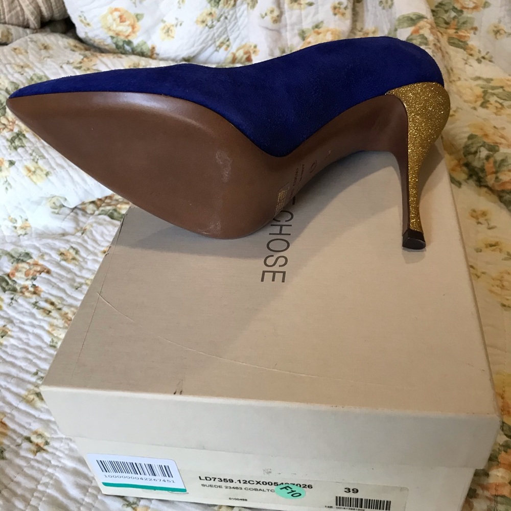 Shoes - Picture 4 of 5